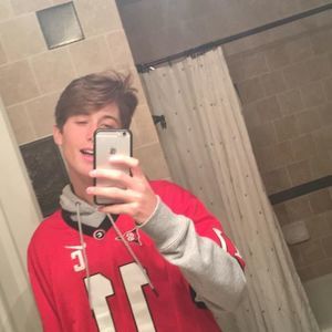 Meet your Posher, Christopher